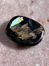 Load image into Gallery viewer, Nuummite 10
