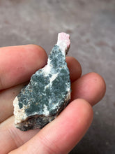 Load image into Gallery viewer, Tugtupite 10