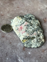 Load image into Gallery viewer, Tugtupite 12