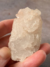 Load image into Gallery viewer, Nirvana Quartz 26