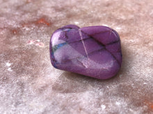 Load image into Gallery viewer, sugilite tumbled 13