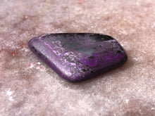 Load image into Gallery viewer, sugilite tumbled 27