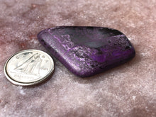 Load image into Gallery viewer, sugilite tumbled 27