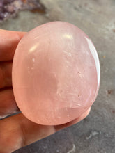 Load image into Gallery viewer, Rose Quartz palmstone 2