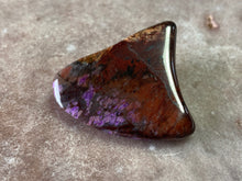 Load image into Gallery viewer, Sugilite tumble 58 - with bustamite