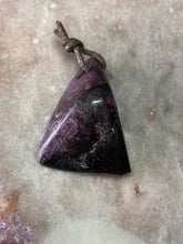 Load image into Gallery viewer, Sugilite pendant drilled 8