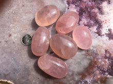 Load image into Gallery viewer, Rose quartz palm stone
