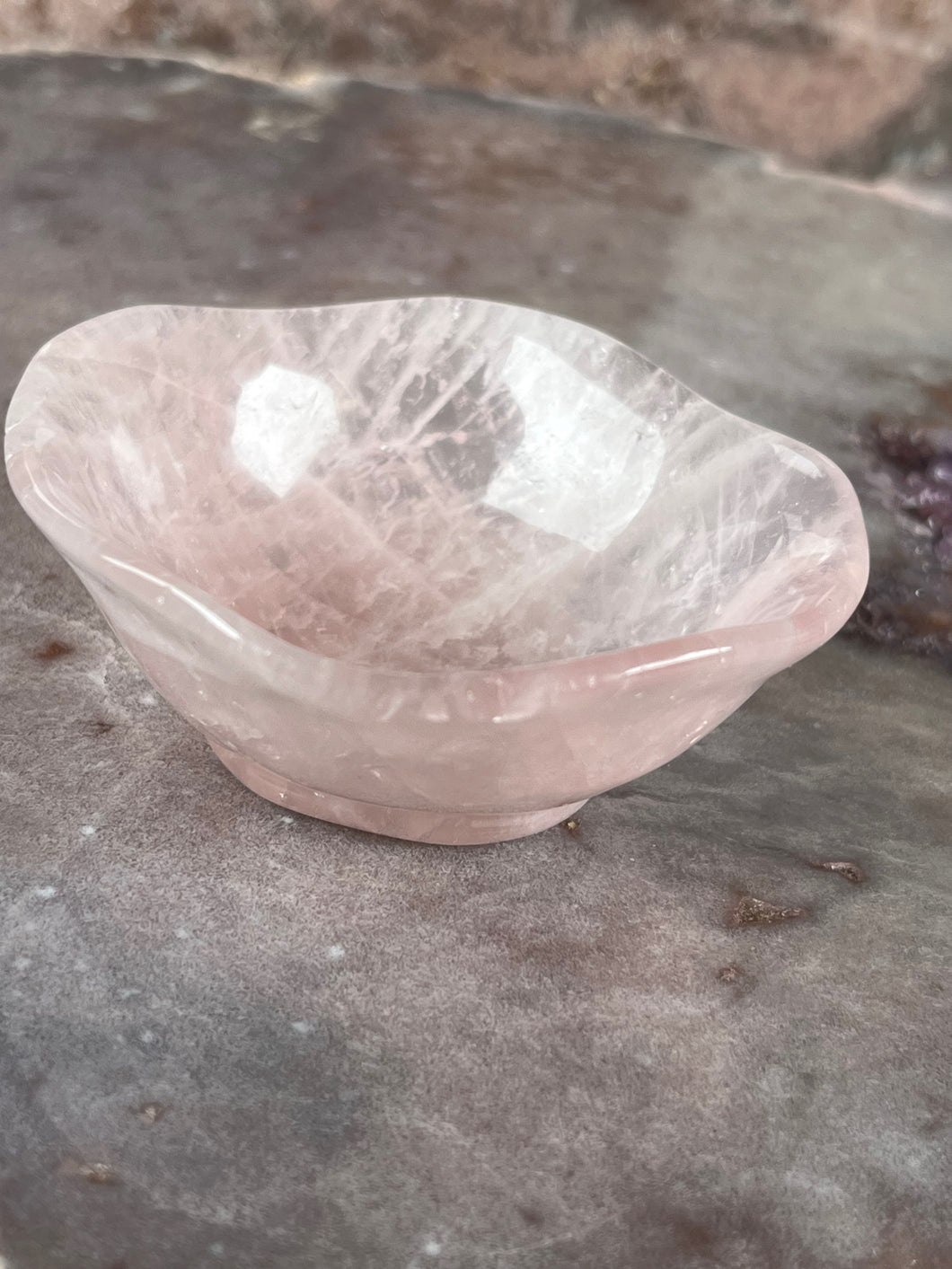 Rose quartz bowl (lg)