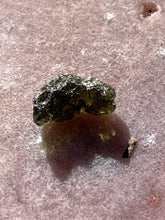 Load image into Gallery viewer, Moldavite 84
