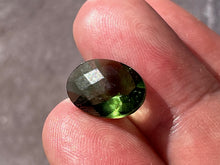 Load image into Gallery viewer, Moldavite faceted 3
