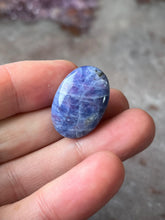 Load image into Gallery viewer, Hackmanite tumble
