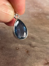 Load image into Gallery viewer, Blue green fluorite pendant 1
