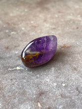 Load image into Gallery viewer, Goboboseb Amethyst tumble
