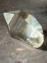 Load image into Gallery viewer, Lemurian portal 11 L11
