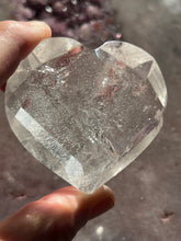 Load image into Gallery viewer, Lemurian faceted heart LH1
