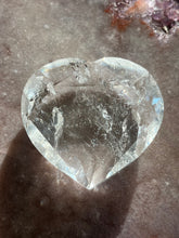 Load image into Gallery viewer, Lemurian faceted heart 8 LH8
