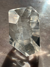 Load image into Gallery viewer, Lemurian portal Columbian 7 LC7
