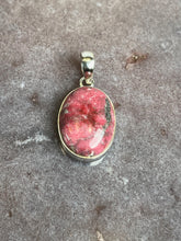 Load image into Gallery viewer, Thulite pendant 2
