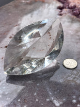 Load image into Gallery viewer, Lemurian spiral portal 19 P19
