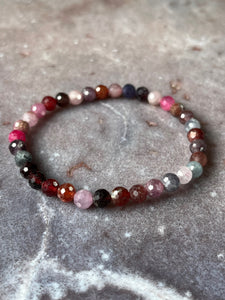 Spinel facet beaded bracelet