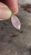Load and play video in Gallery viewer, Morganite pendant 3
