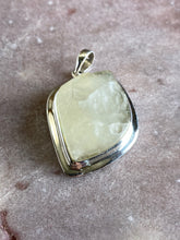Load image into Gallery viewer, Libyan desert glass pendant 23
