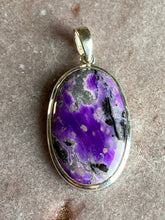 Load image into Gallery viewer, Sugilite pendant 26
