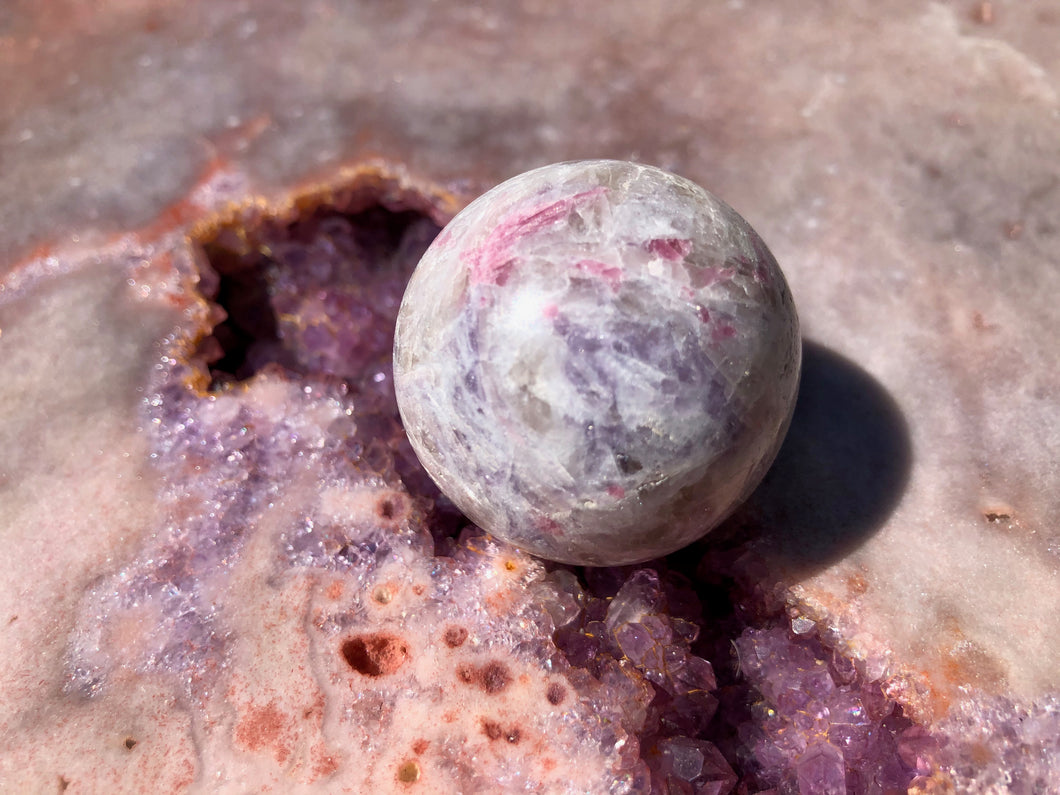 pegmatite sphere 40mm #3