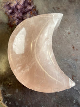 Load image into Gallery viewer, Rose Quartz moon bowl 2
