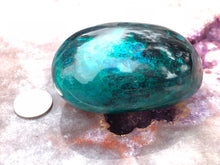 Load image into Gallery viewer, Chrysocolla palm stone 3

