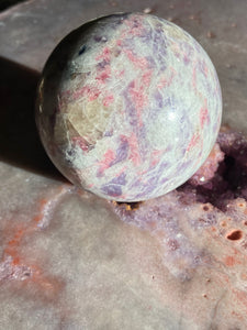 Pegmatite sphere form Madagascar 2