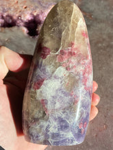Load image into Gallery viewer, Pegmatite free form 5

