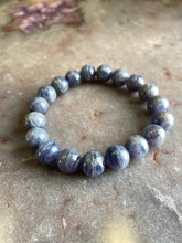 Load image into Gallery viewer, iolite stretchy bracelet
