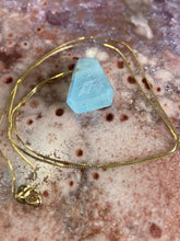 Load image into Gallery viewer, Aquamarine on 20&quot; 14K gold chain

