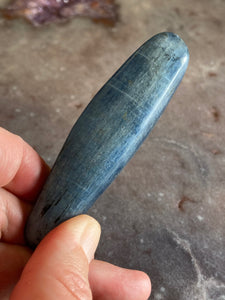 Kyanite 1