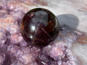 Garnet star sphere 8