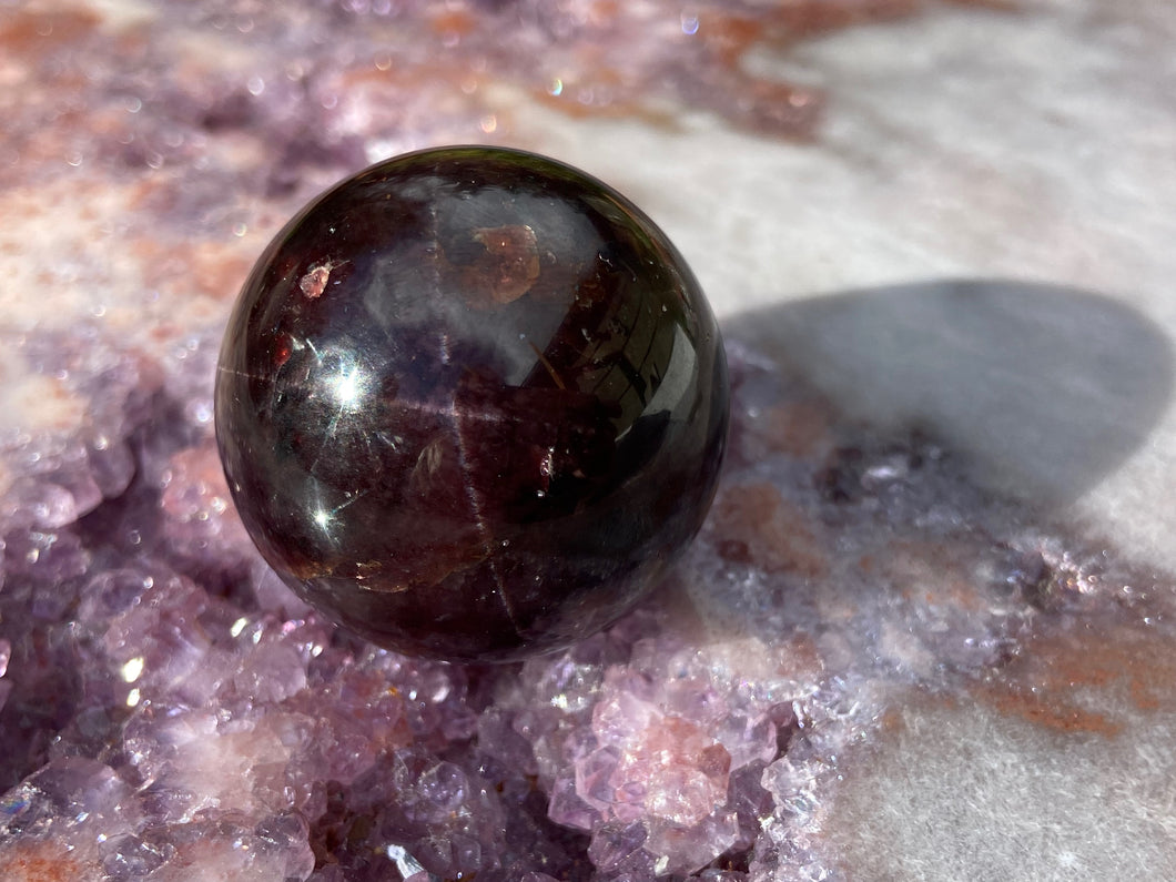 Garnet star sphere 8