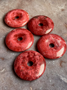 Thulite Donut