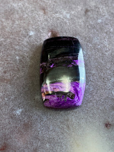 Sugilite cabochon 1