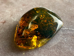 Amber free form 6