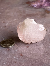 Load image into Gallery viewer, Morganite - raw 1
