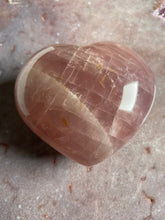 Load image into Gallery viewer, Rose quartz heart 7
