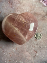 Load image into Gallery viewer, Rose quartz heart 7
