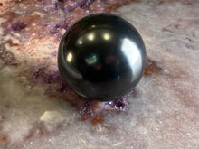 Load image into Gallery viewer, Shungite sphere 2&quot;
