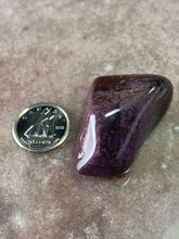 Load image into Gallery viewer, Sugilite tumble 61 - with bustamite
