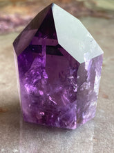 Load image into Gallery viewer, Amethyst polished point 22
