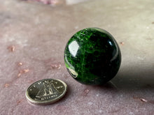 Load image into Gallery viewer, Chrome diopside sphere - 1&quot;
